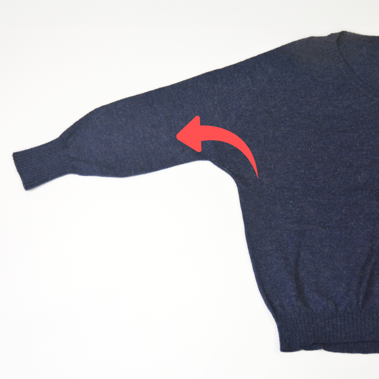 ベビーアルパカ100% Vネック セーター