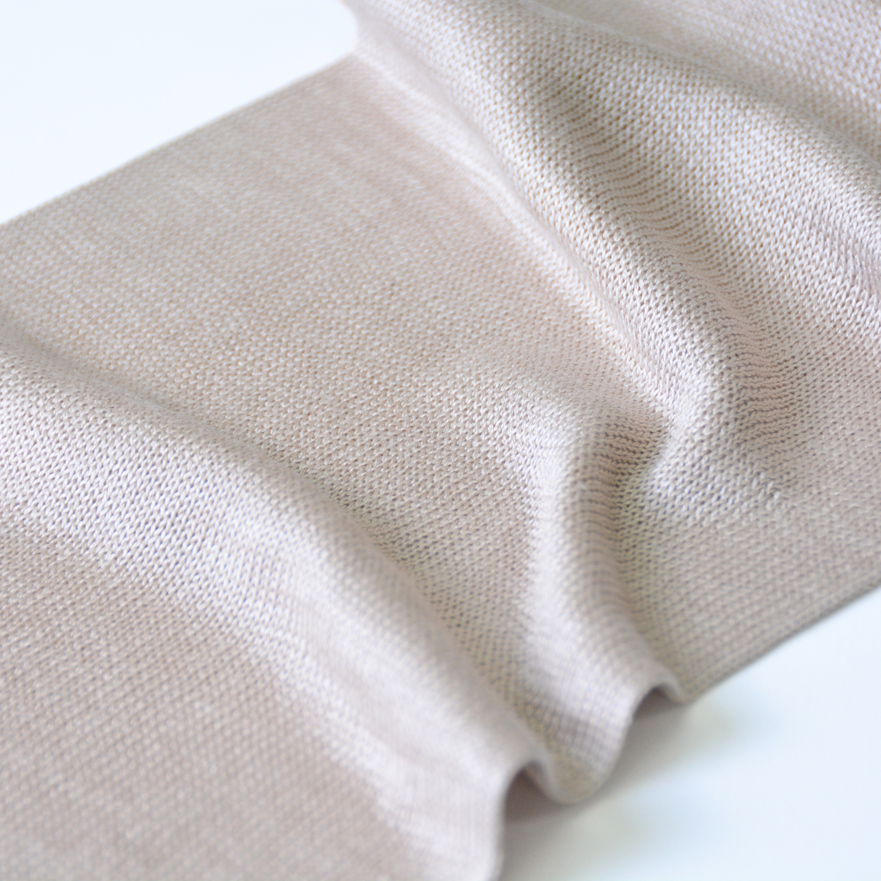 保湿保温シルク100%のネックガード