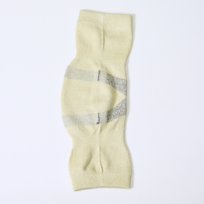 シルク膝ケアサポーター(1枚入り）～遠赤外線効果とシルクの相乗効果