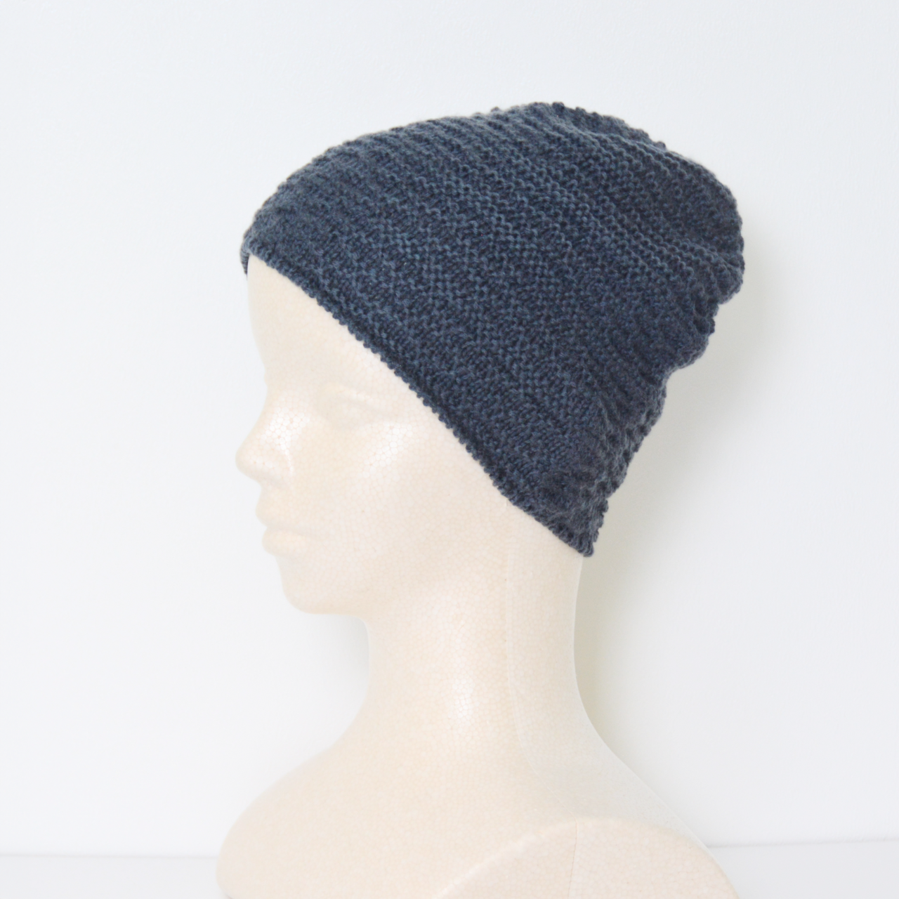 ニット帽ラムウール100％ビーニー帽