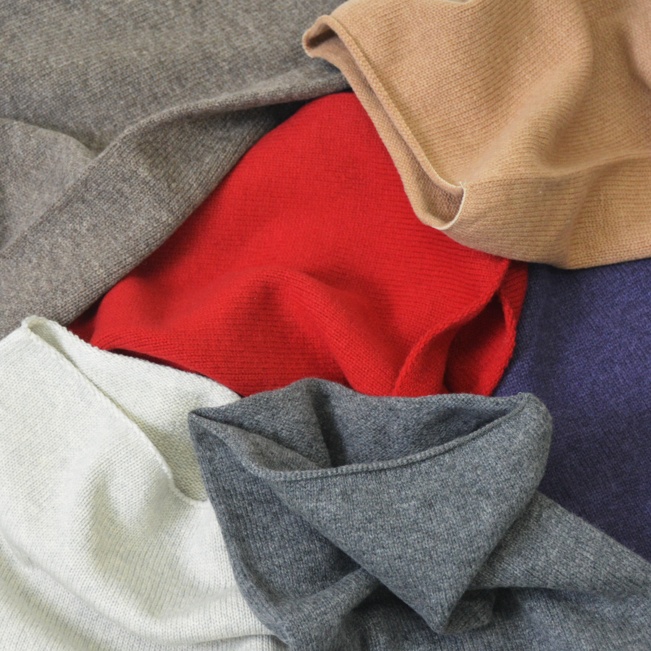 防寒ネックウォーマーウールカシミヤ混 (各色限定5点)