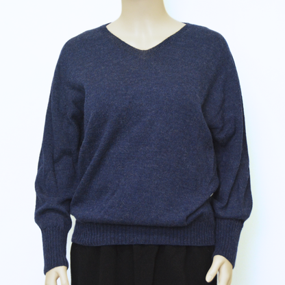 ベビーアルパカ100％ Vネック セーター
