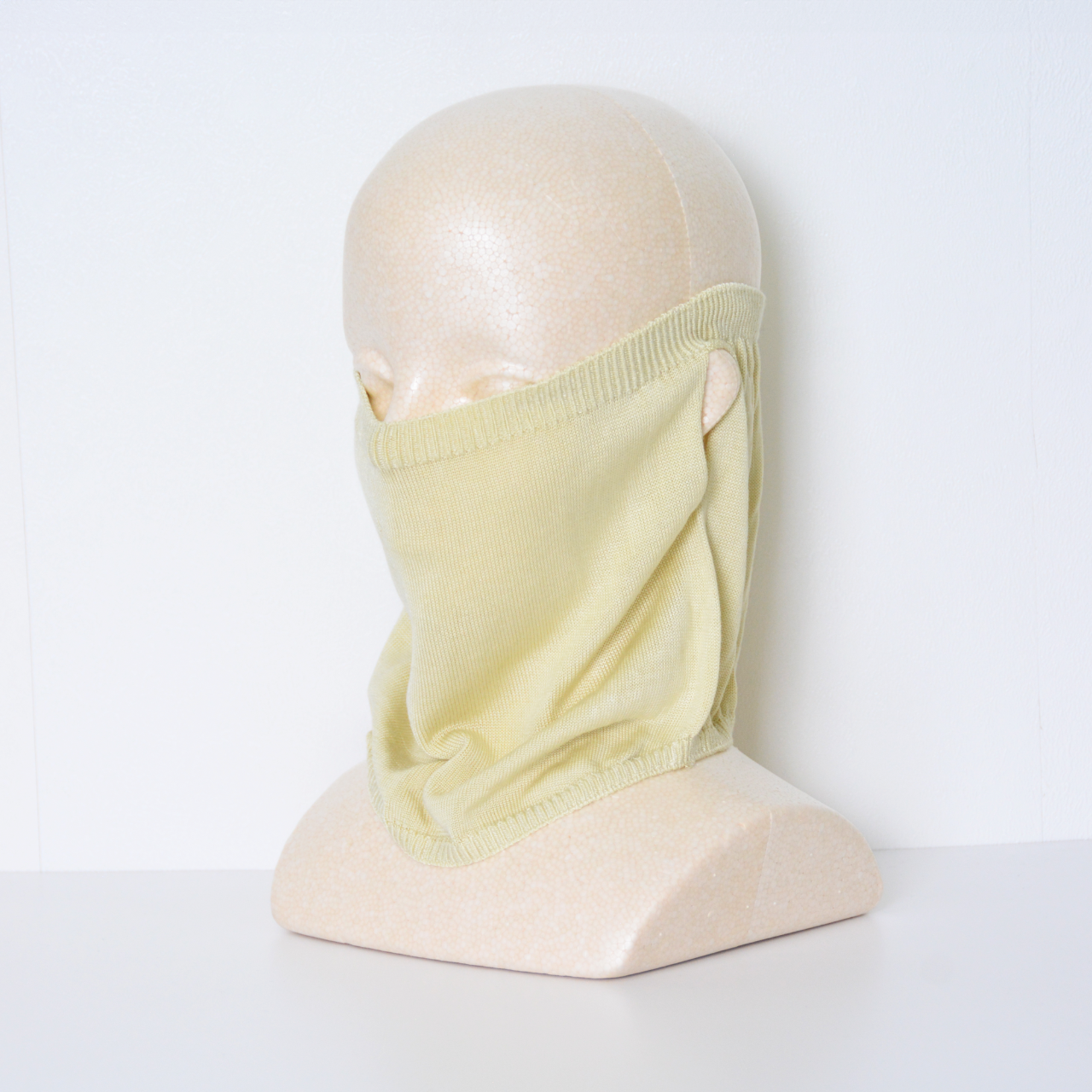 シルク100％のフェイスマスク