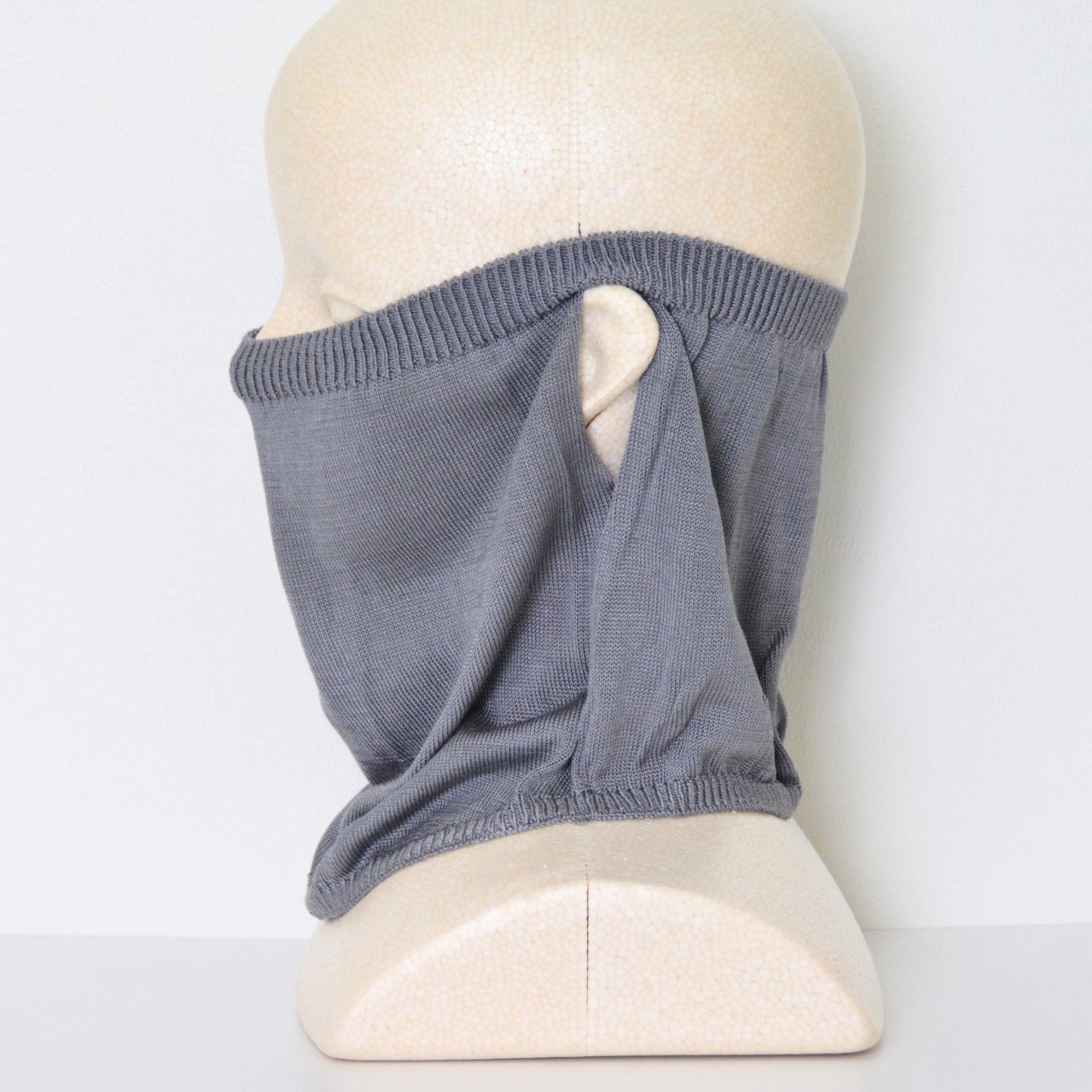 シルク100％のフェイスマスク