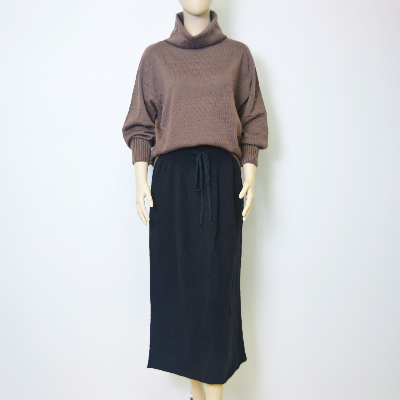 ニットスカート［まるで空気のように、軽くて温かいウール100％］
