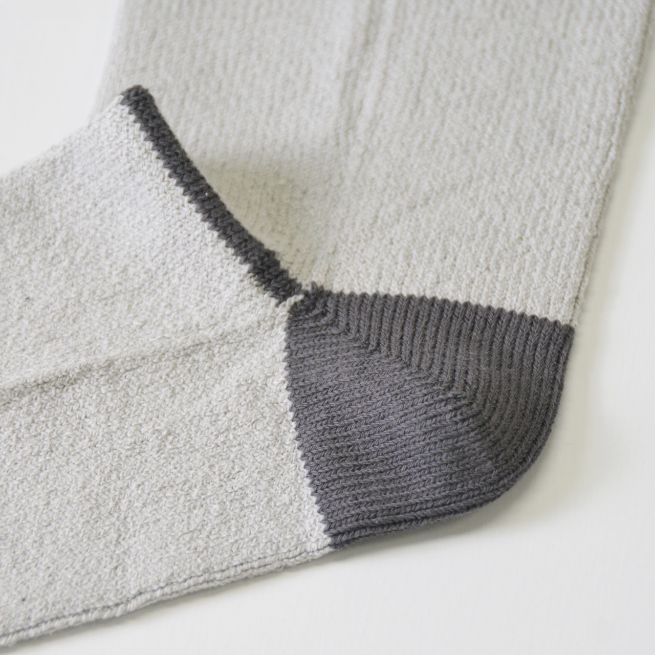 レッグウォーマーかかと付きシルク90％冷えケア・温活に