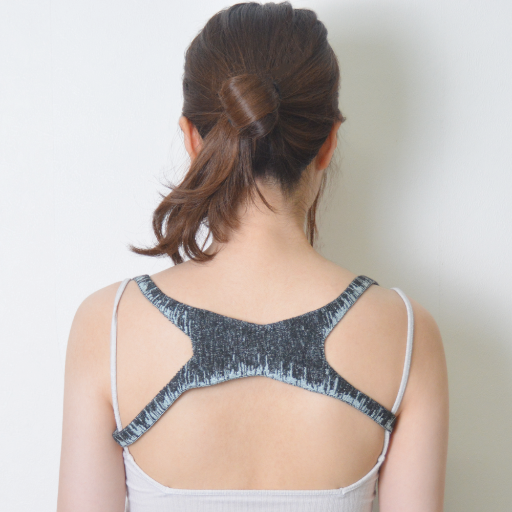 肩こり改善カーボン・和紙で体の電位バランスを整える