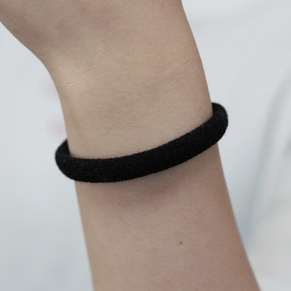 シルクヘアゴム静電気除去～キューティクル整う