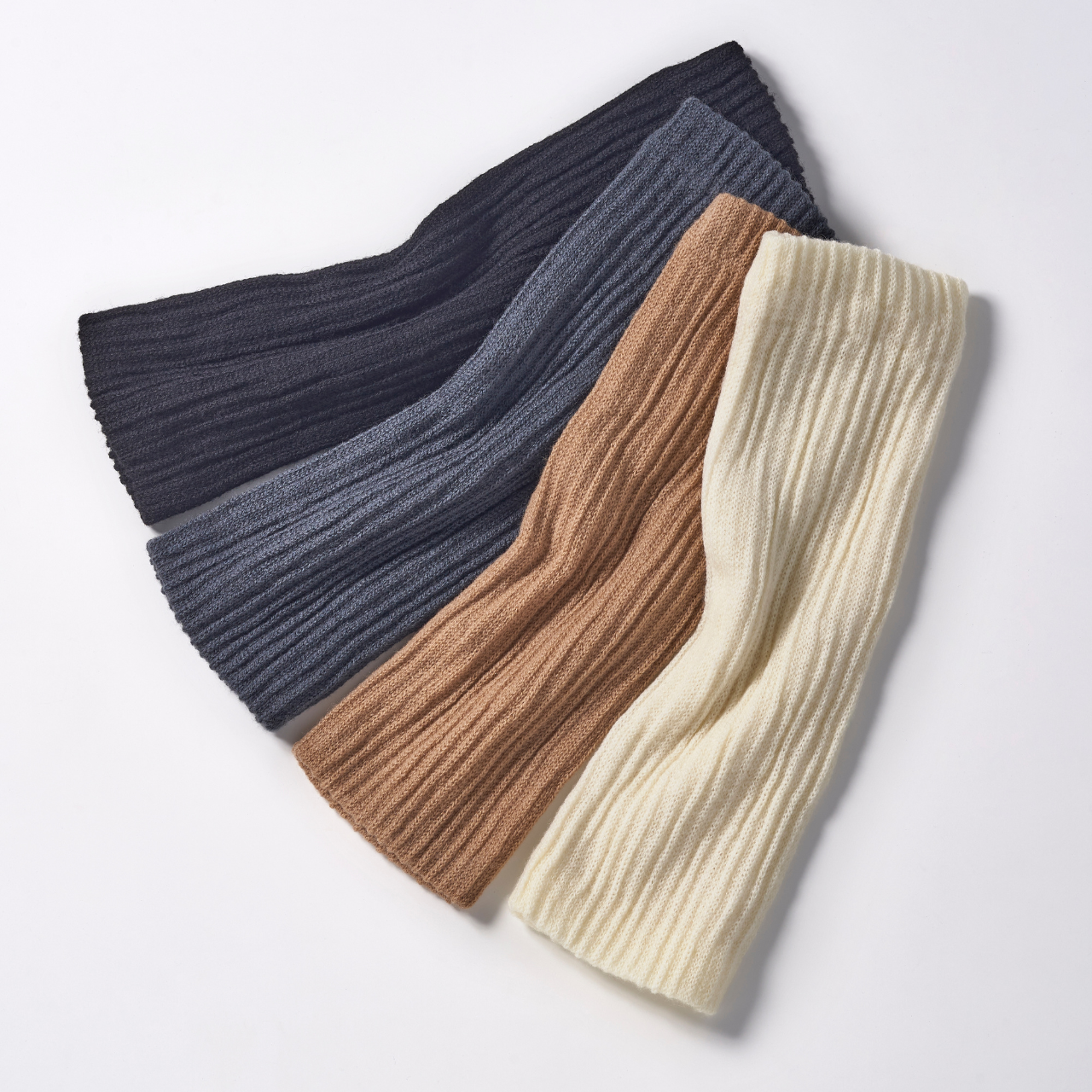 レッグウォーマ―かかとなし ウール&シルクですっ極暖たか