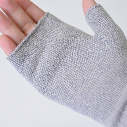 ハンドウォーマー上質シルク90％以上使用